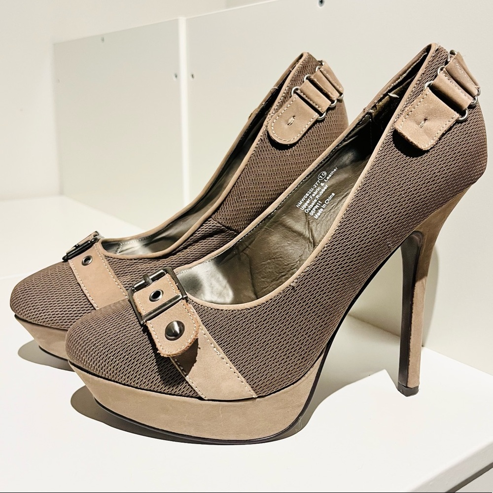 NWOT Platform Heels